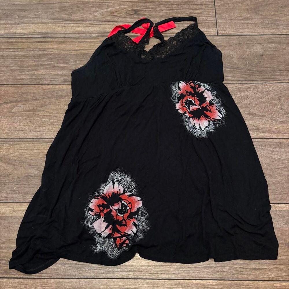 Cacique Women's Black Nightwear